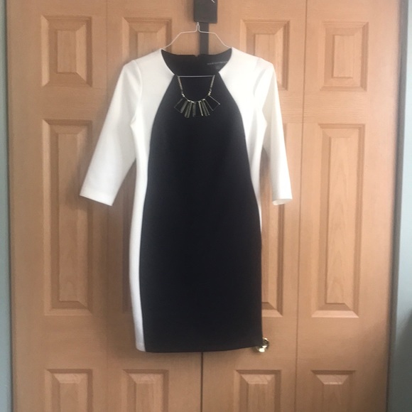 madison leigh Dresses & Skirts - 💕Flattering color block Madison Leigh 3/4 sleeve dress